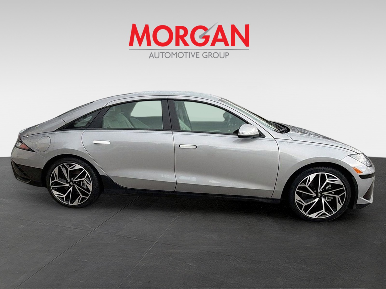 Used 2024 Curated Silver Hyundai SEL image 8