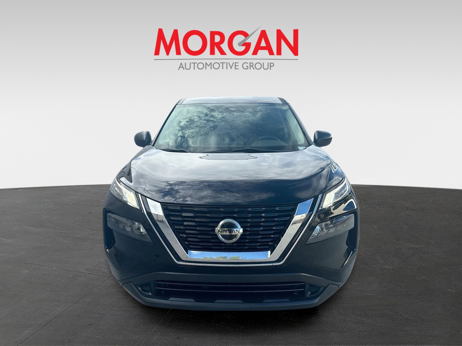 Used 2021 Super Black Nissan S image 2