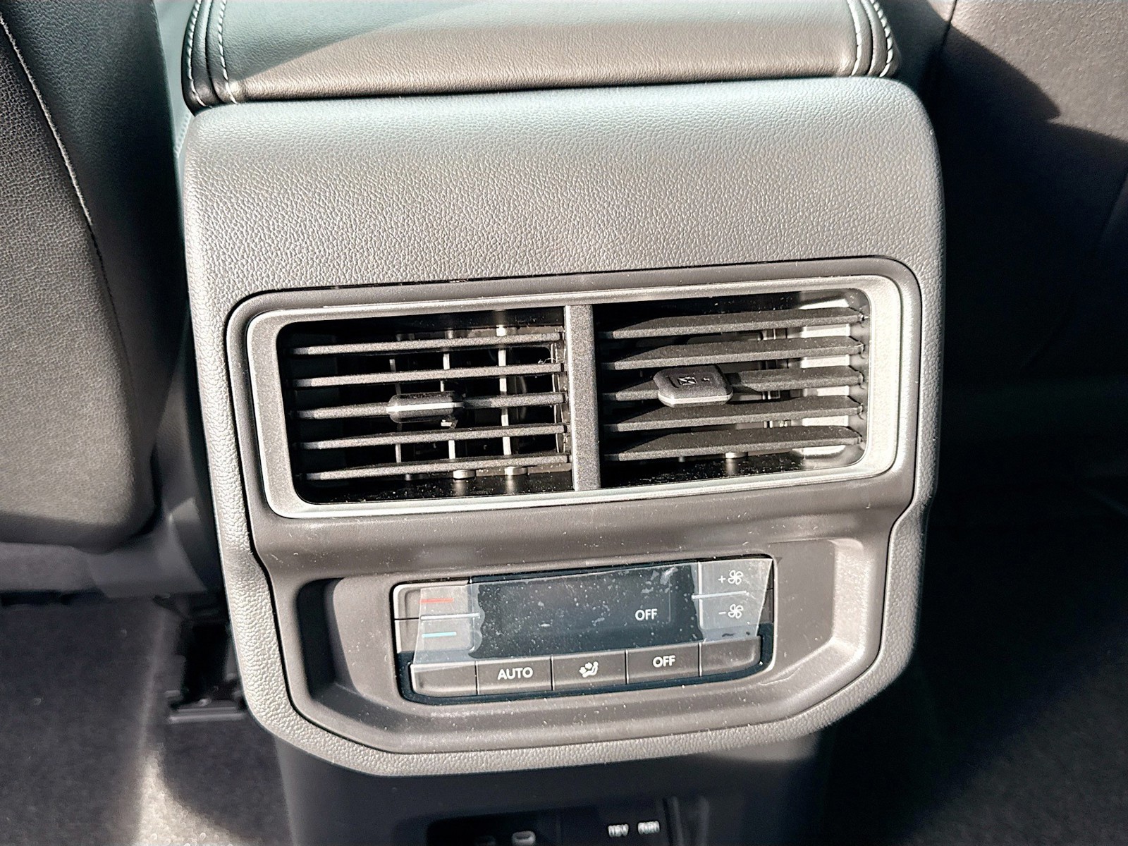 2026 Volkswagen Atlas — photo 20 view
