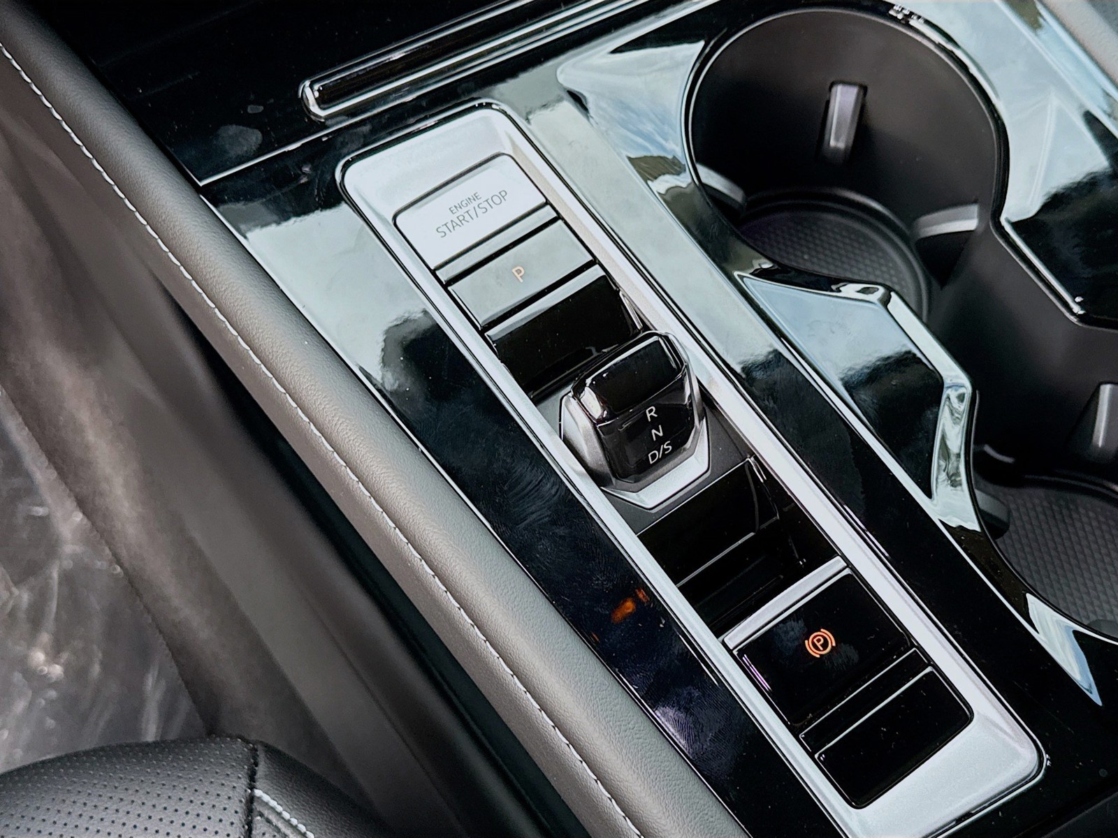 2026 Volkswagen Atlas — photo 15 view