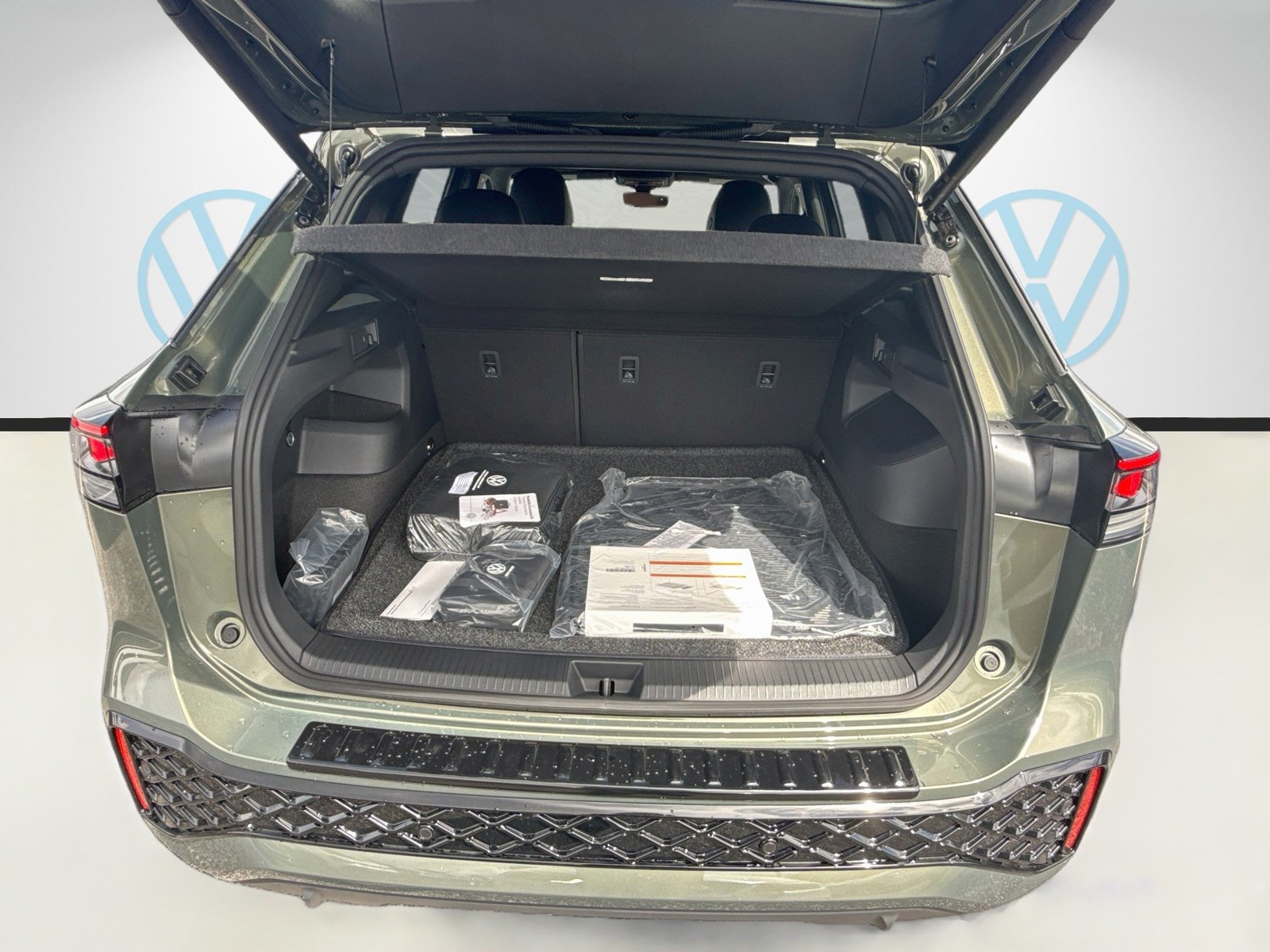 New 2026 Green Volkswagen SEL R-Line Turbo image 22