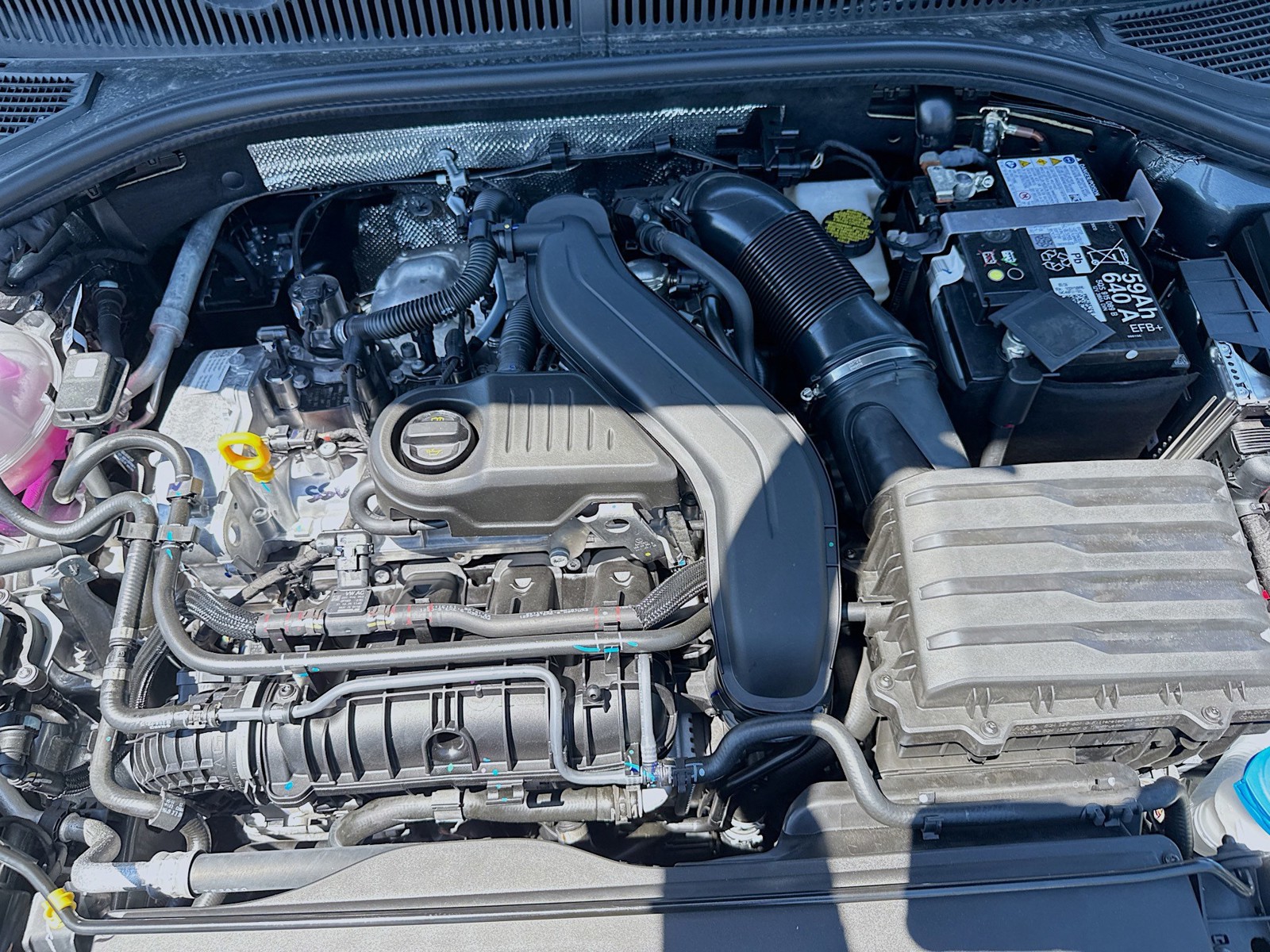 New 2026 Platinum Volkswagen S image 24