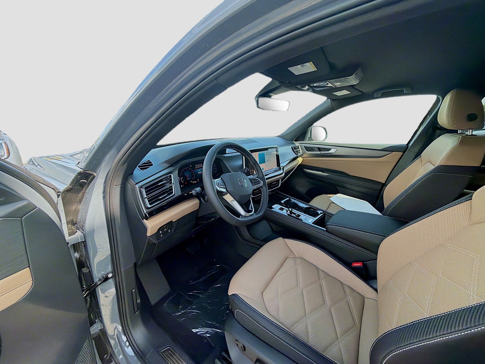 New 2026 Gray Volkswagen 2.0T SE w/Technology image 9