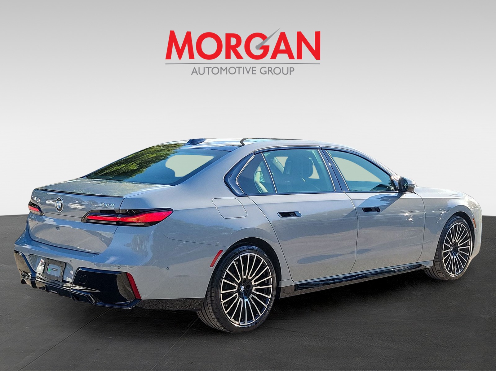 Used 2026 Brooklyn Grey Metallic BMW 740i image 2