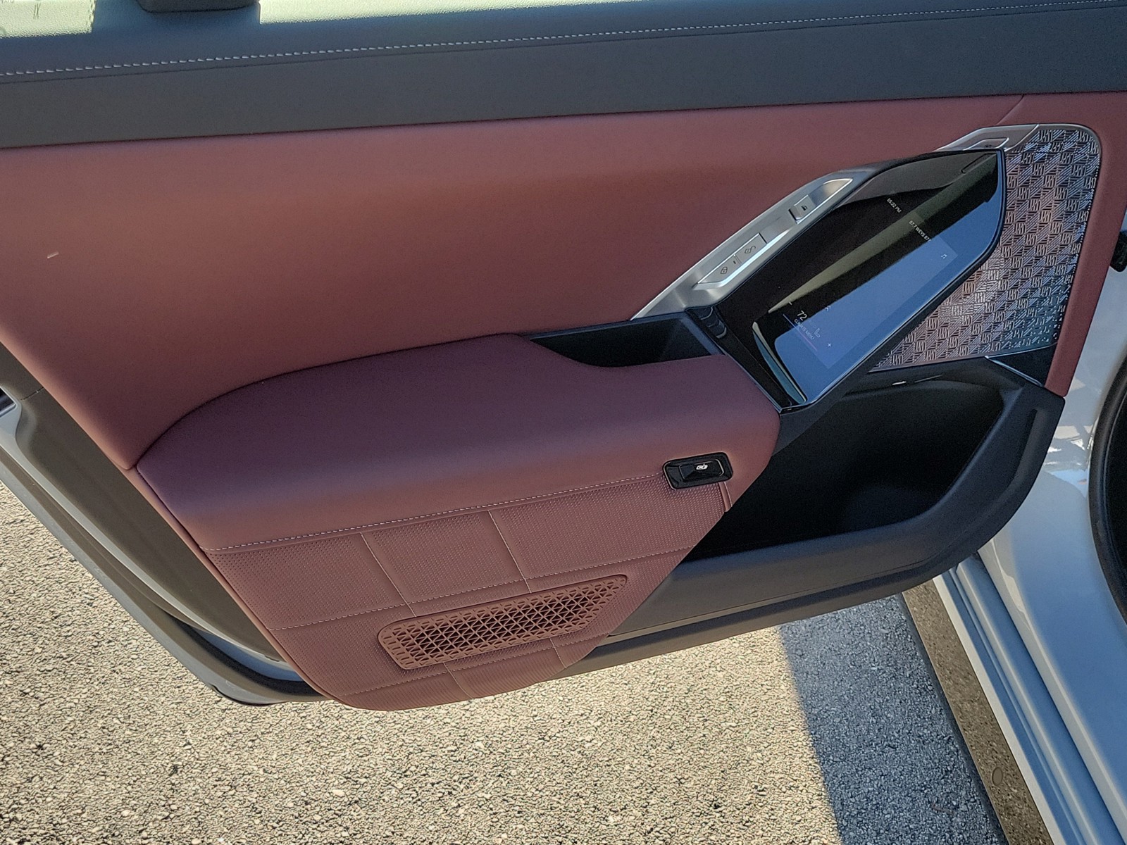 Used 2026 Brooklyn Grey Metallic BMW 740i image 11