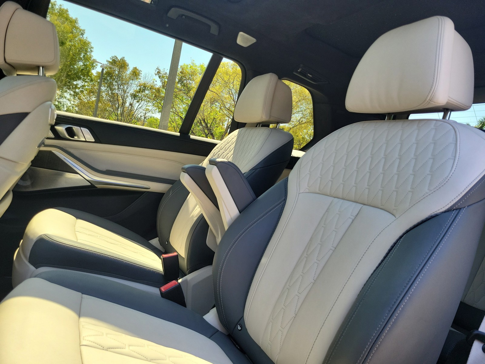 Certified Used 2024 ALPINA Blue Metallic BMW ALPINA XB7 image 14