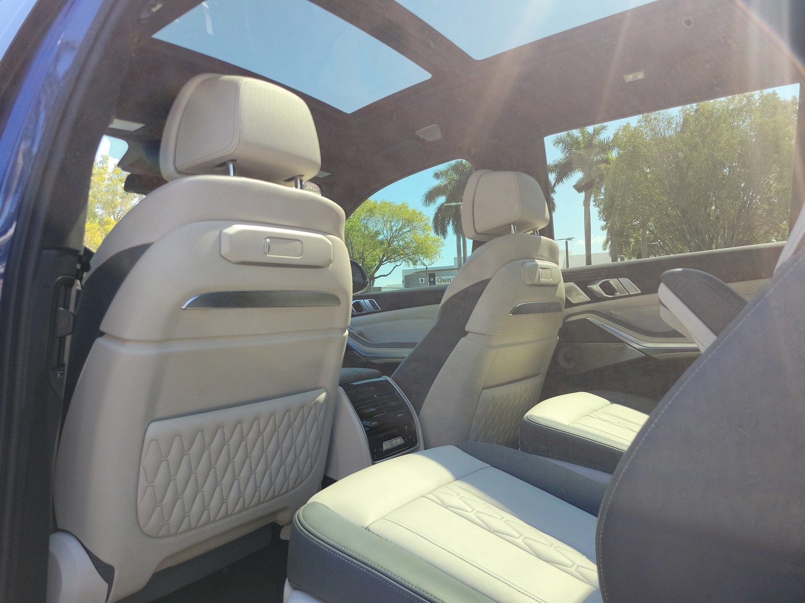 Certified Used 2024 ALPINA Blue Metallic BMW ALPINA XB7 image 16