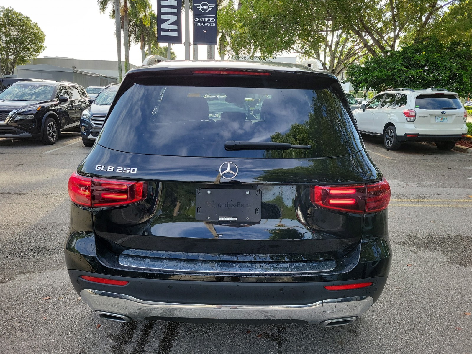 Used 2024 Black Mercedes-Benz GLB 250 image 7