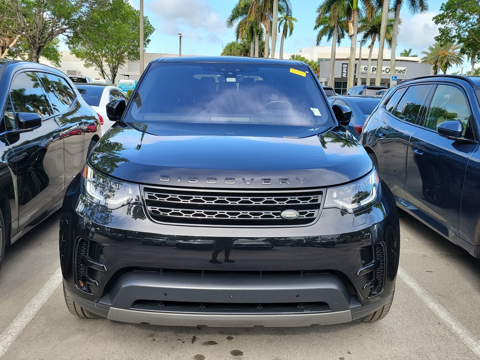 Used 2018 Black Land Rover HSE image 2