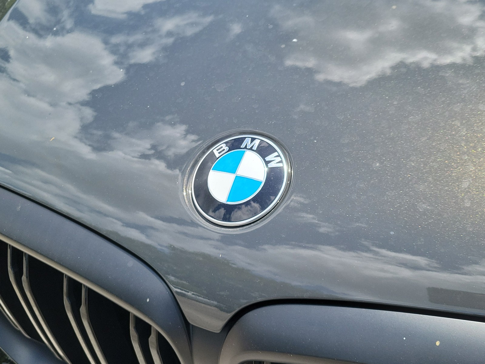 Used 2026 Dravit Grey Metallic BMW M60i image 6