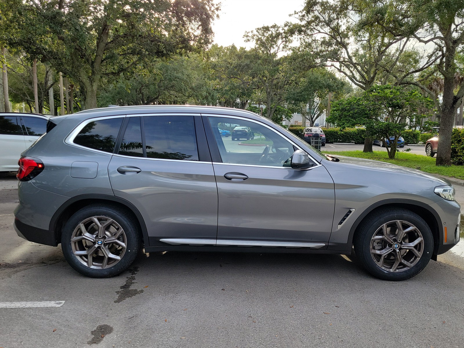 Certified Used 2023 Skyscraper Gray Metallic BMW xDrive30i image 7