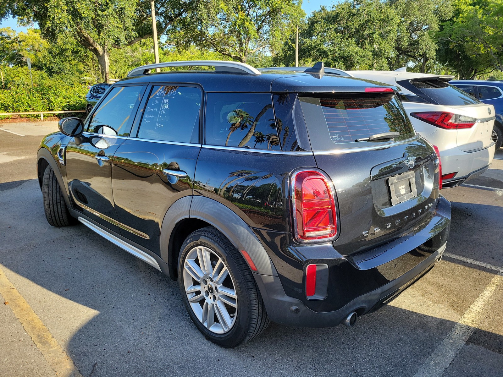 Used 2023 Midnight Black MINI Signature image 4