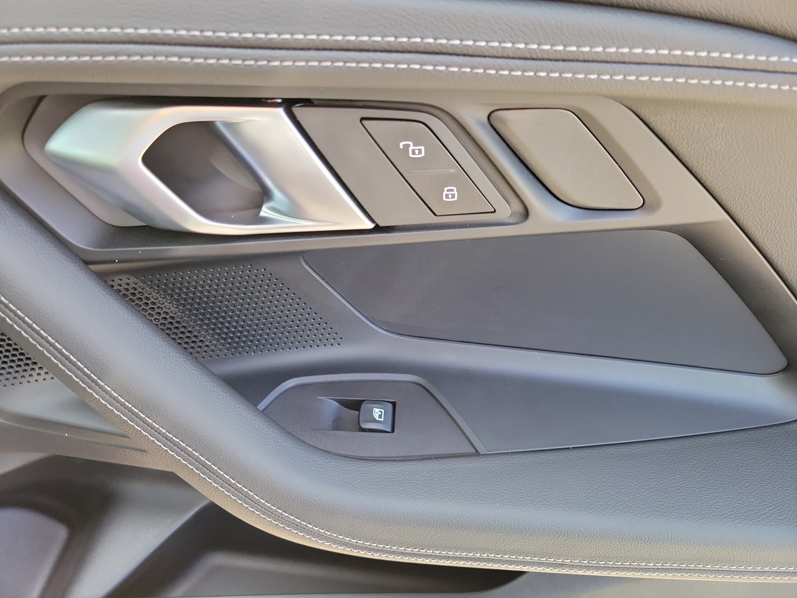 New 2026 Thundernight Metallic BMW 230i image 9