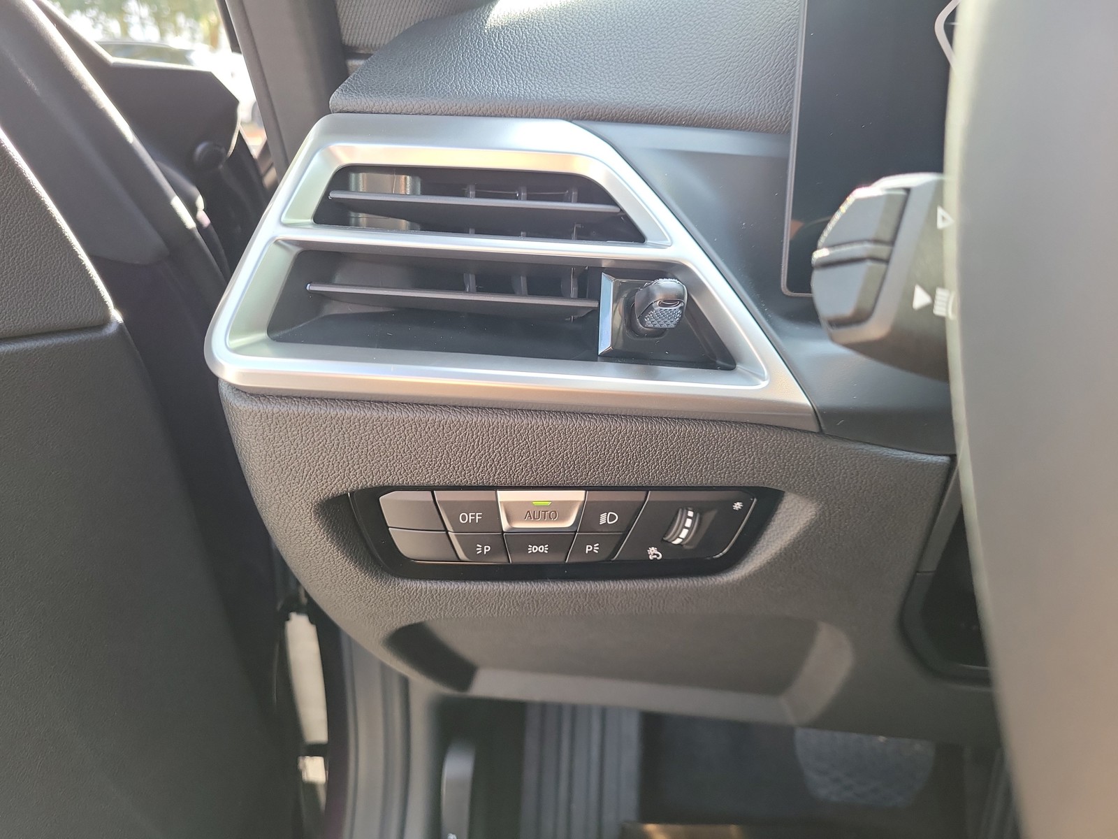 New 2026 Thundernight Metallic BMW 230i image 16