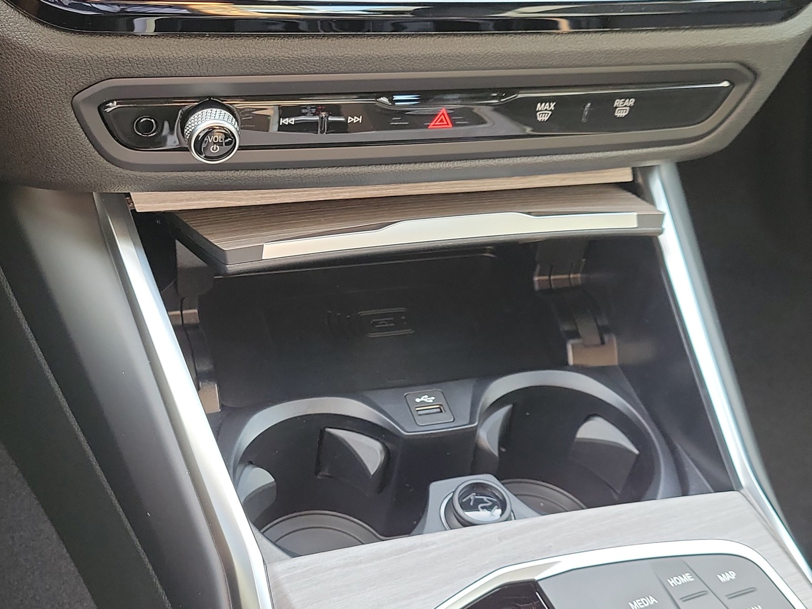 New 2026 Thundernight Metallic BMW 230i image 24
