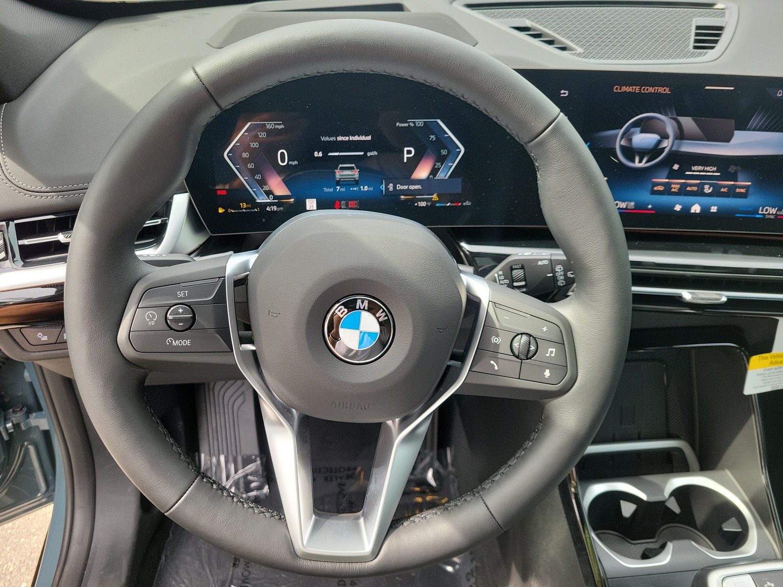 New 2026 Cape York Green Metallic BMW xDrive28i image 17