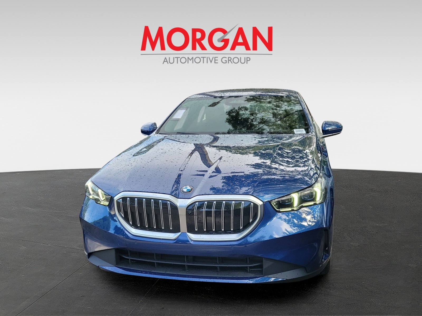 New 2027 Phytonic Blue Metallic BMW 530i image 2