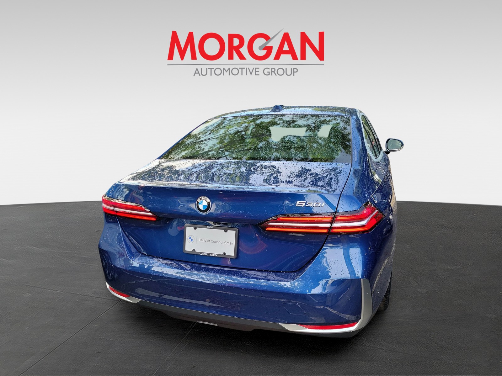New 2027 Phytonic Blue Metallic BMW 530i image 4
