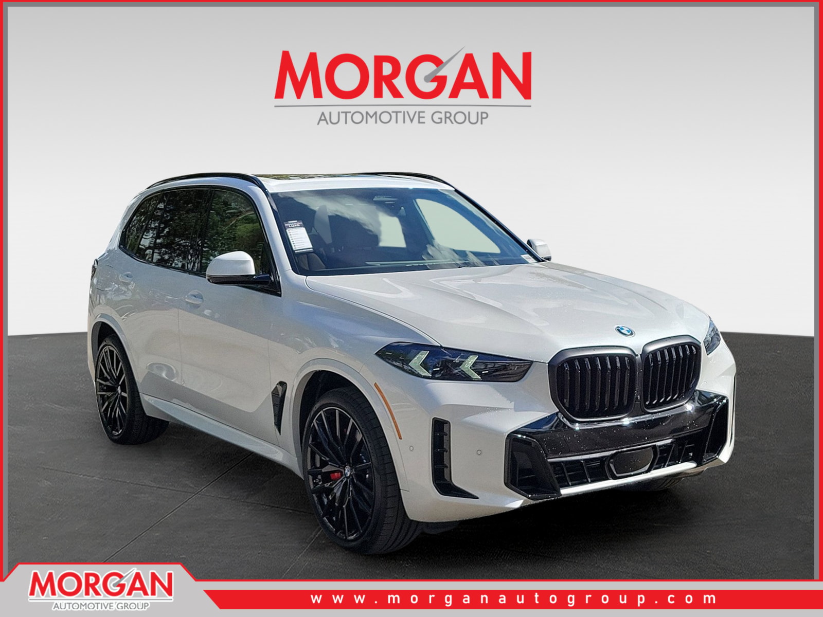 2026 BMW X5 sDrive40i in Mineral White Metallic — front three-quarter view