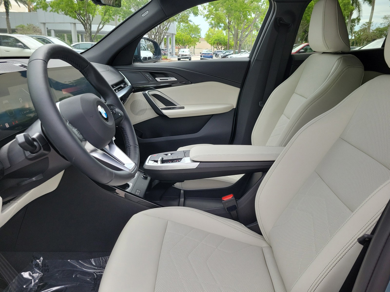New 2026 Cape York Green Metallic BMW xDrive28i image 15