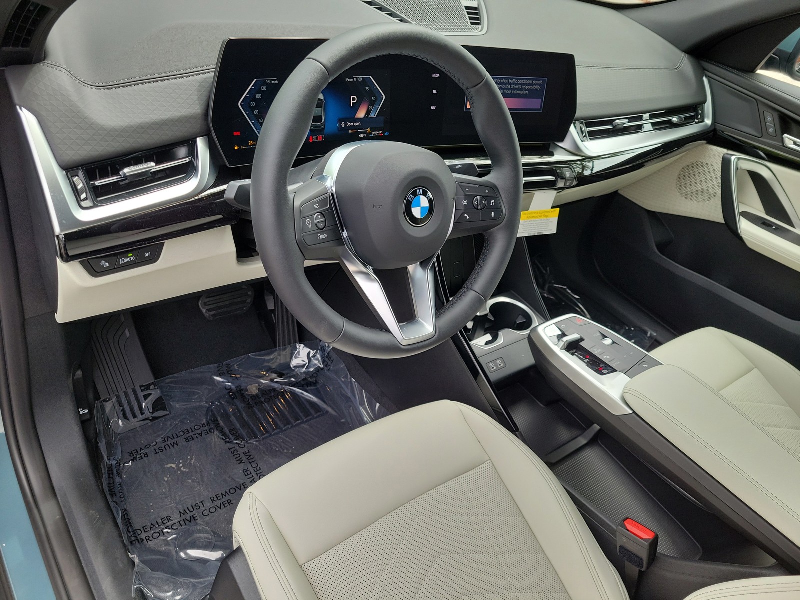 New 2026 Cape York Green Metallic BMW xDrive28i image 17
