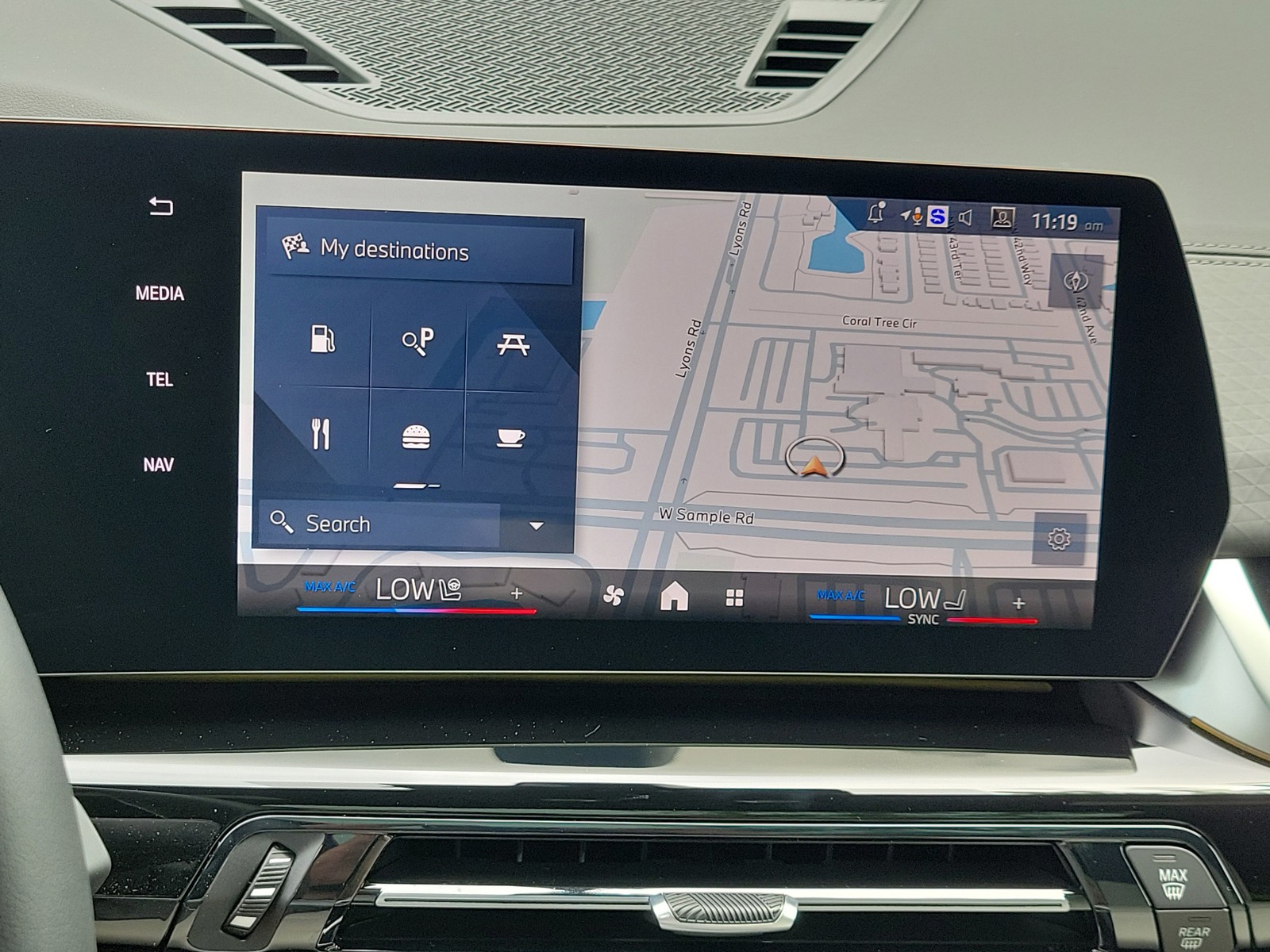 New 2026 Cape York Green Metallic BMW xDrive28i image 25