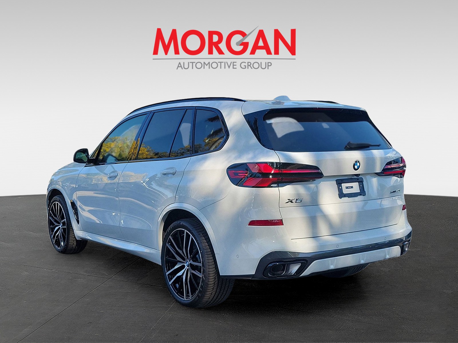 New 2026 Alpine White BMW xDrive40i image 3