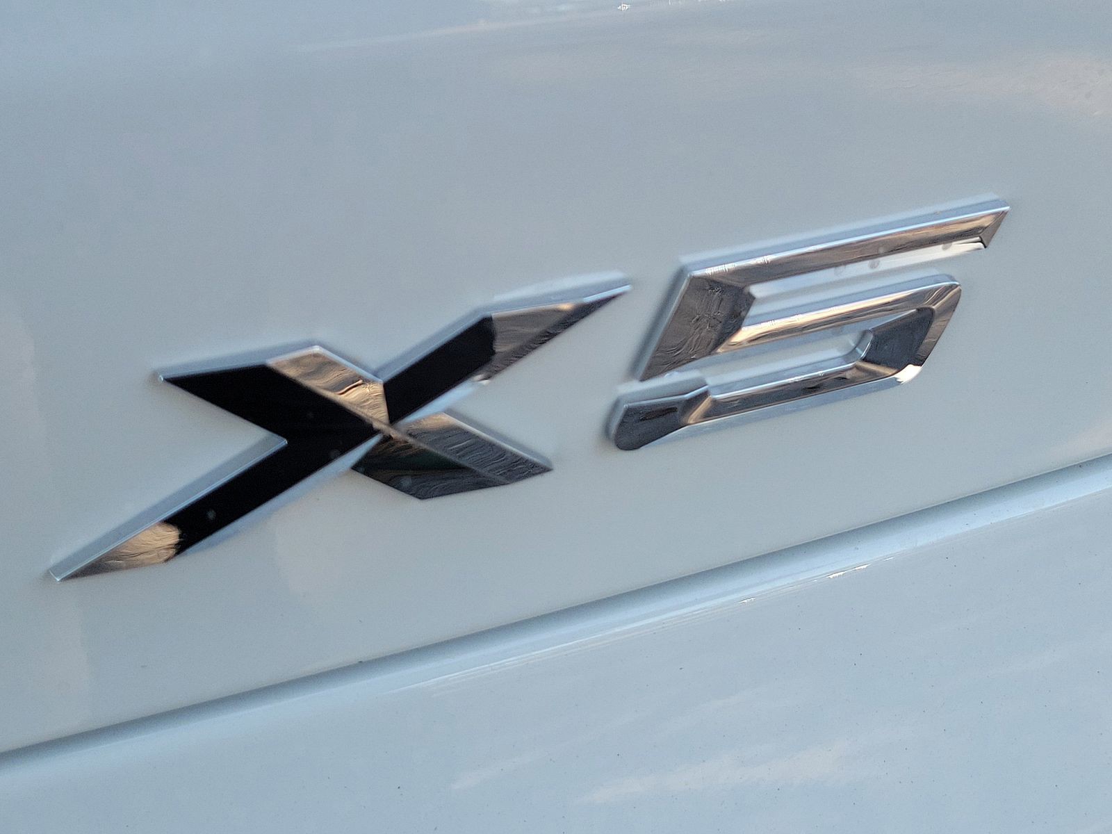 New 2026 Alpine White BMW xDrive40i image 8