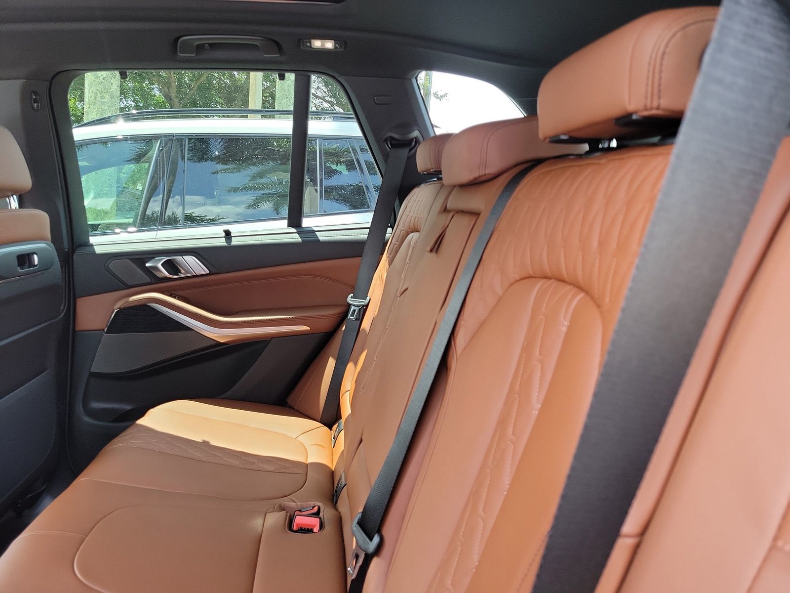 New 2026 Black Sapphire Metallic BMW sDrive40i image 7
