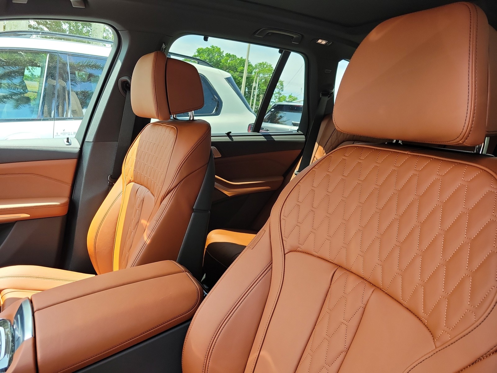 New 2026 Black Sapphire Metallic BMW sDrive40i image 10