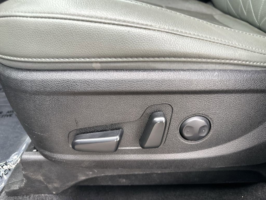 Certified Used 2024 Jungle Green Kia EX X-Line image 14