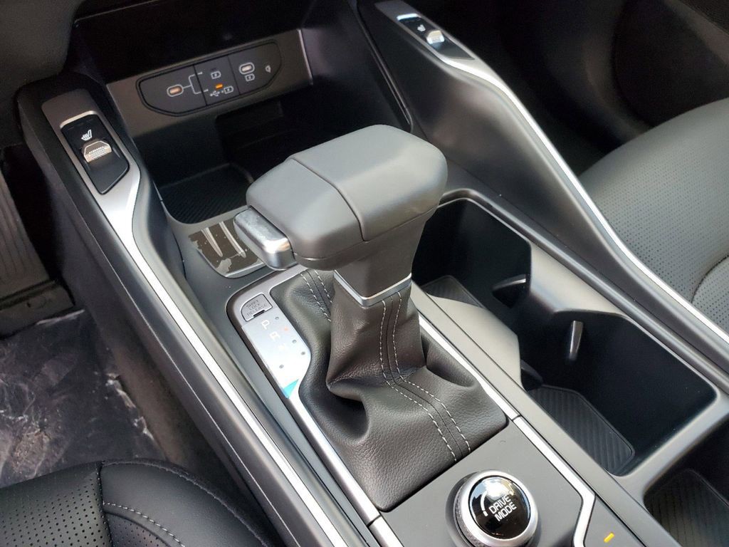 2025 Kia Sorento EX - Photo 24