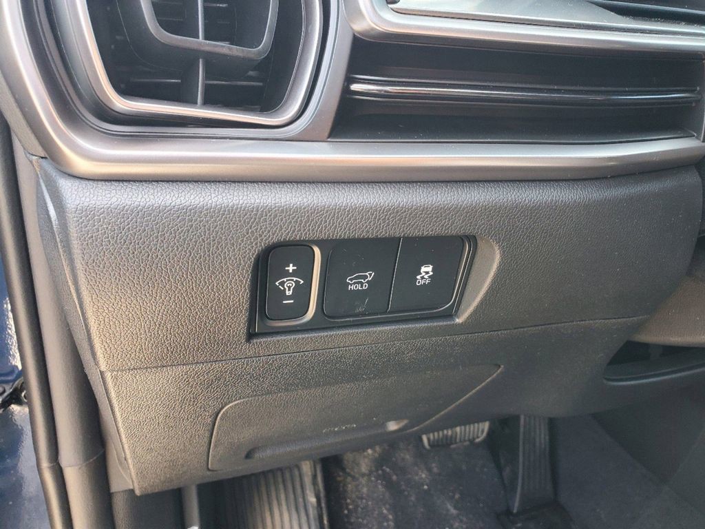 2025 Kia Sorento EX - Photo 15