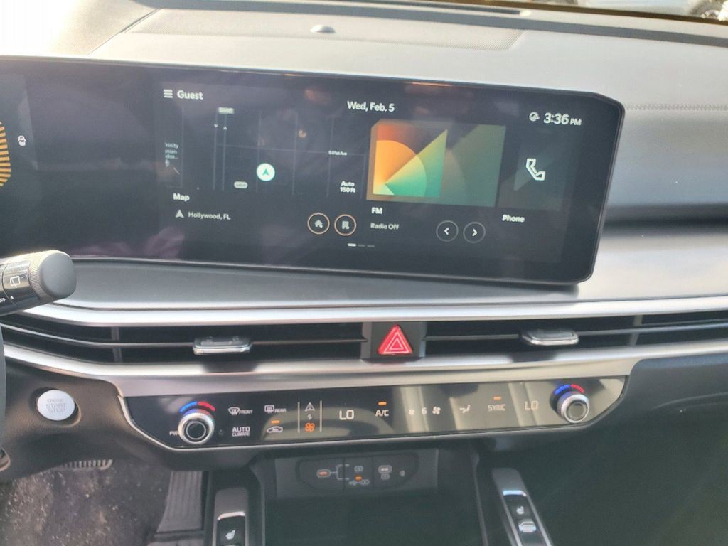 2025 Kia Sorento EX - Photo 19