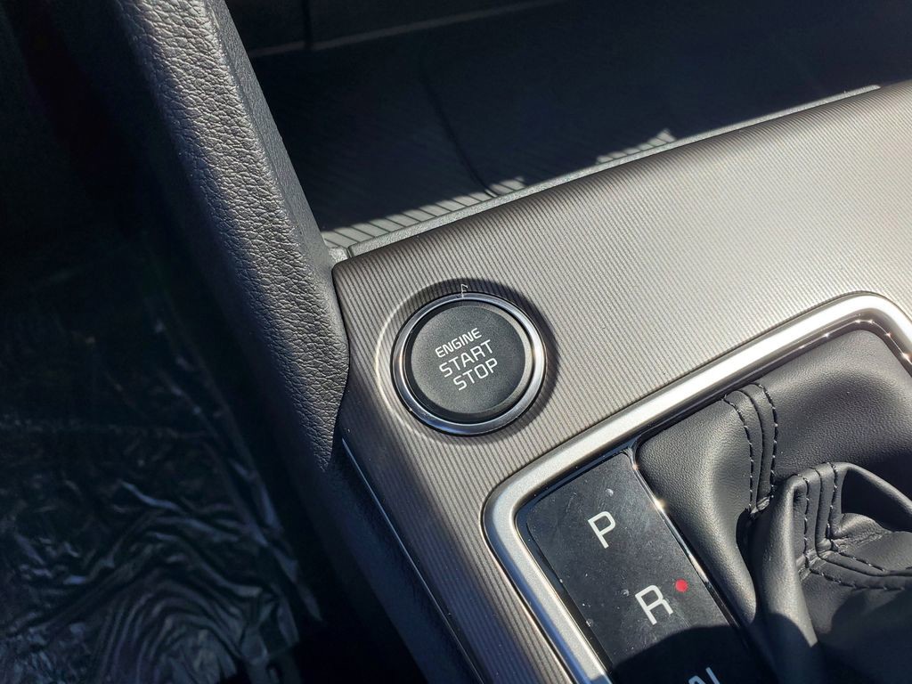 2026 Kia Sportage SX - Photo 27