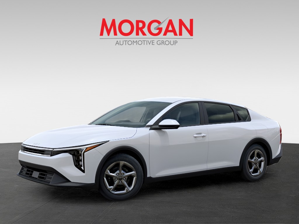 New 2026 Snow White Pearl Kia LXS image 3