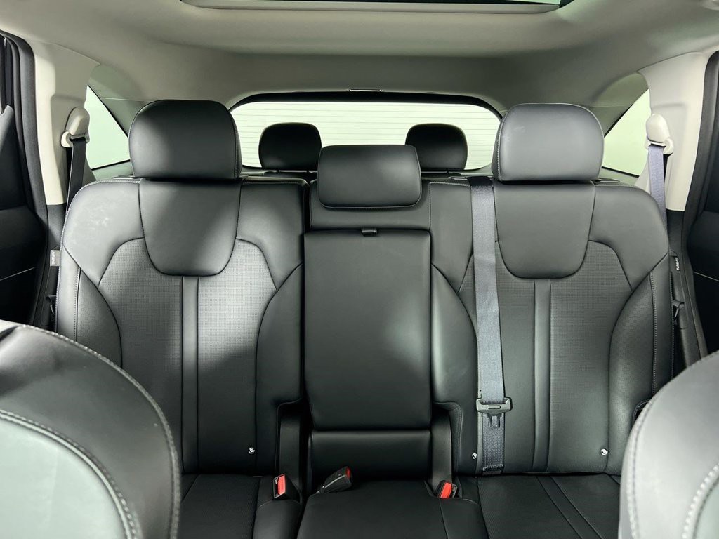 New 2026 Glacial White Pearl Kia  image 34