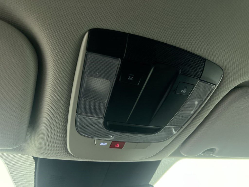 New 2026 Glacial White Pearl Kia  image 19
