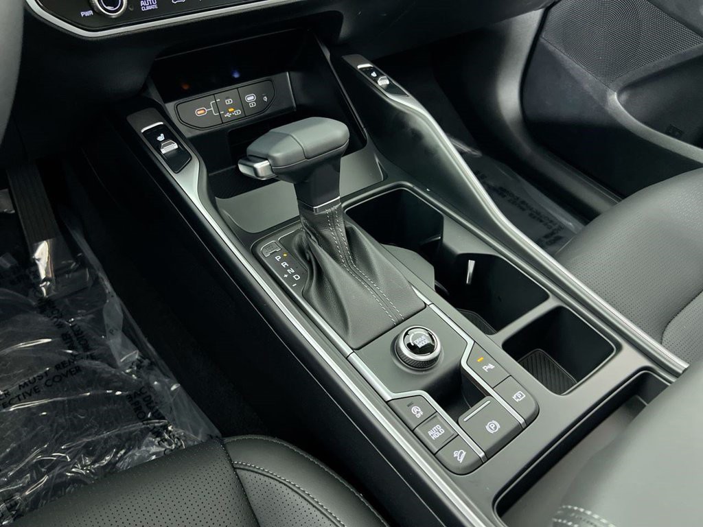 New 2026 Glacial White Pearl Kia  image 23