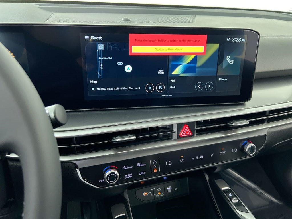 New 2026 Glacial White Pearl Kia  image 24
