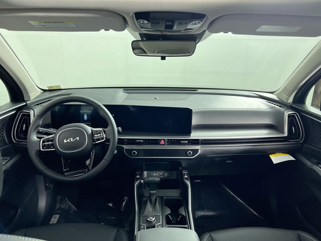 New 2026 Glacial White Pearl Kia  image 31