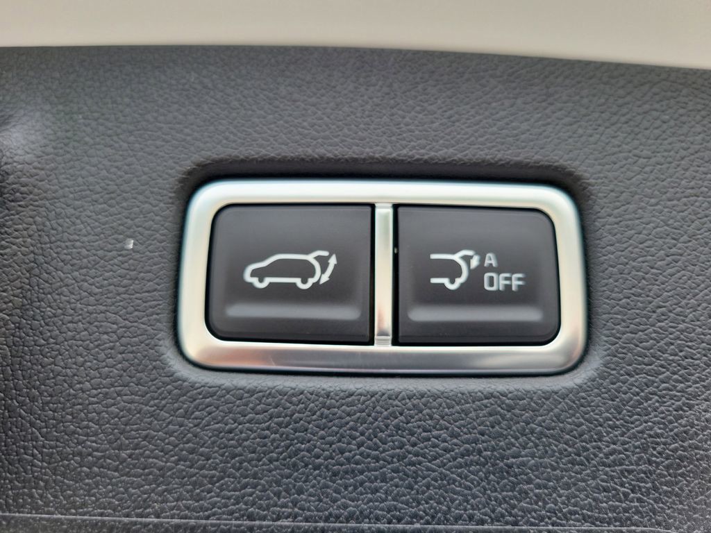 2025 Kia Sorento X-Line SX Prestige - Photo 11