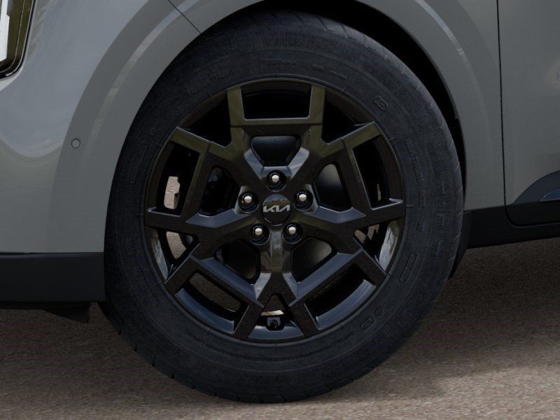 New 2027 Ceramic Silver Kia  image 9
