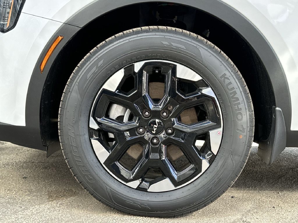 New 2026 Glacial White Pearl Kia  image 11