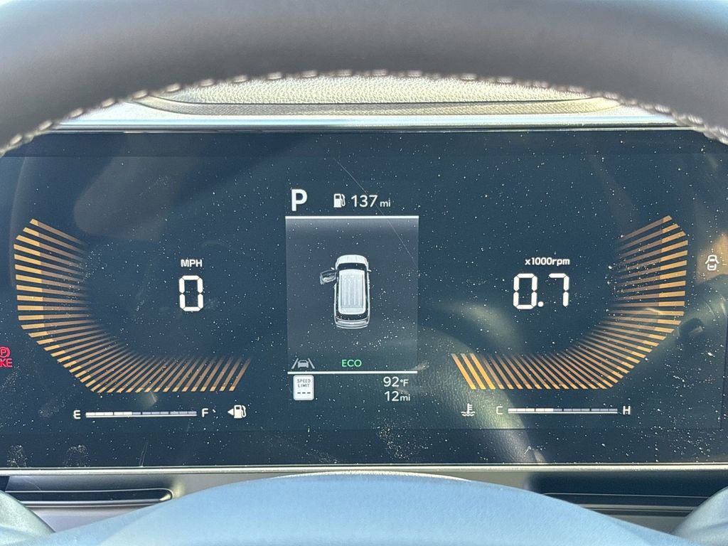 New 2027 Ivory Silver Kia  image 10