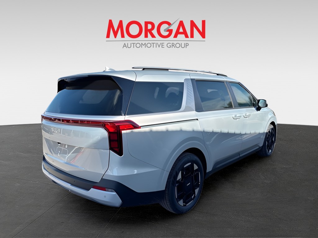 New 2027 Ivory Silver Kia  image 8