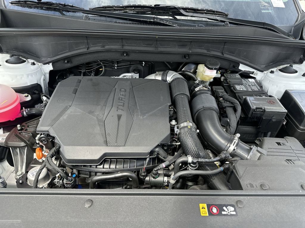 New 2026 Glacial White Pearl Kia X-Line EX image 10