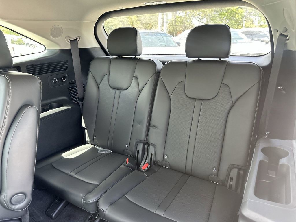 New 2026 Glacial White Pearl Kia X-Line EX image 26