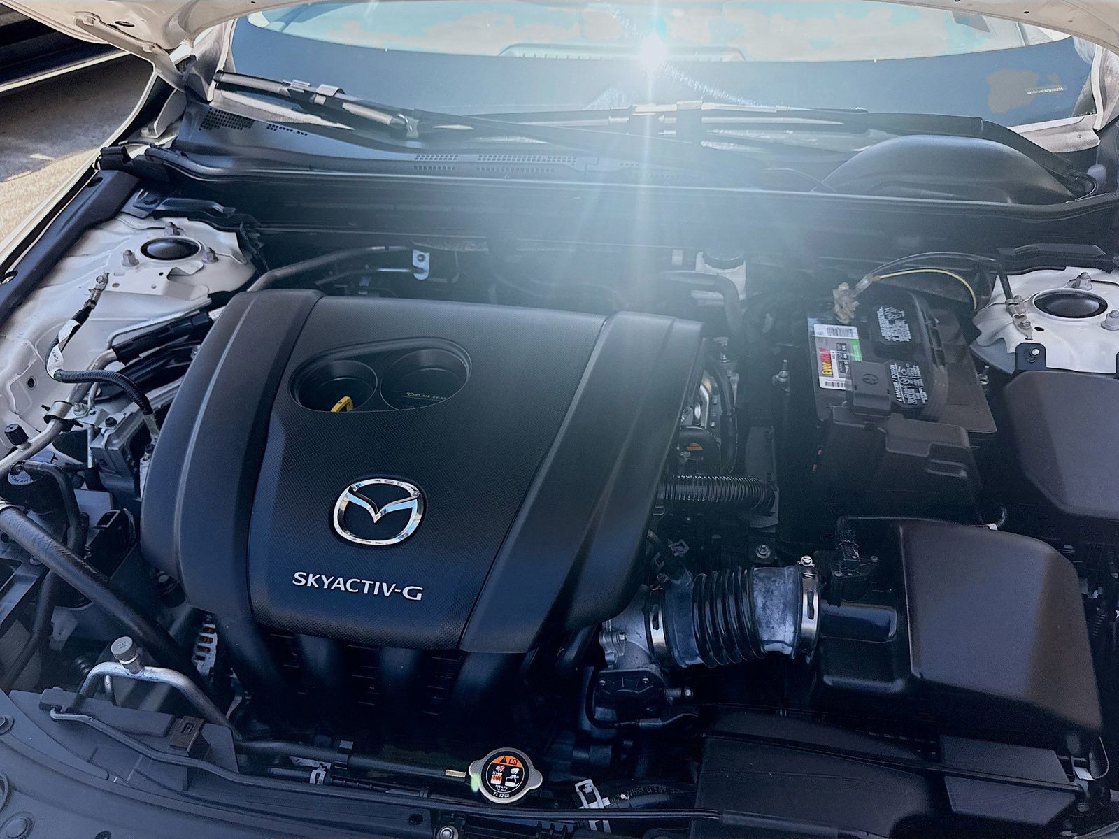 Used 2020 White Mazda Base image 34
