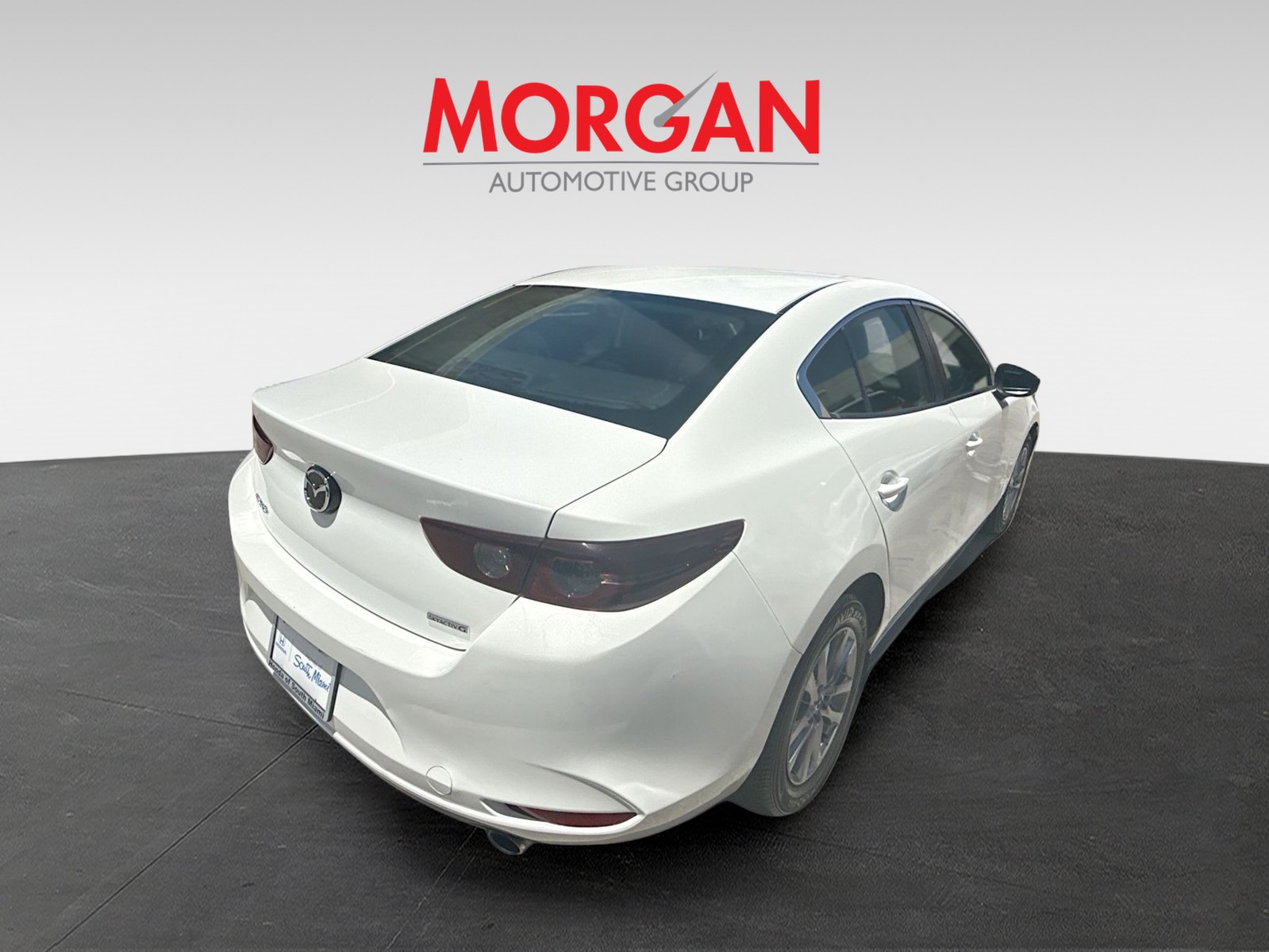 Used 2020 White Mazda Base image 7